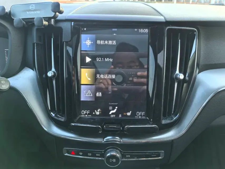 2020 Volvo XC60 2.0T 254HP L4 8AT,autocango,china used car exporter,china ev exporter,chinese used car exporter,chinese used ev exporter