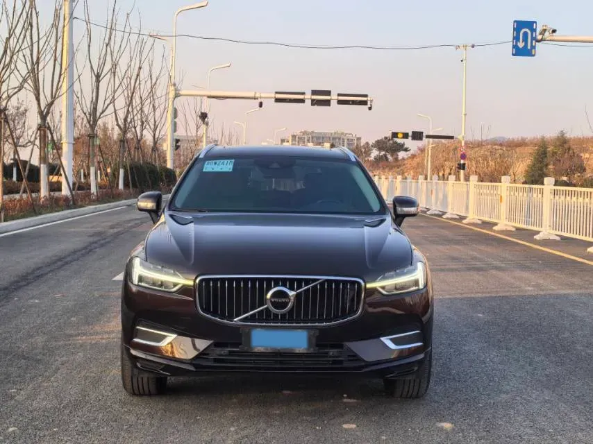2020 Volvo XC60 2.0T 254HP L4 8AT,autocango,china used car exporter,china ev exporter,chinese used car exporter,chinese used ev exporter