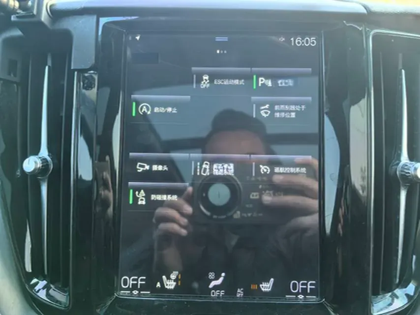 2020 Volvo XC60 2.0T 254HP L4 8AT,autocango,china used car exporter,china ev exporter,chinese used car exporter,chinese used ev exporter