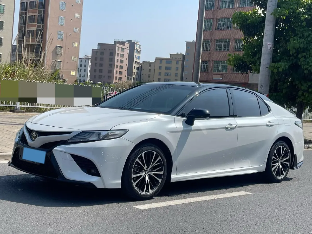 2019 Toyota Camry 2.5L 209HP L4 8AT,autocango,china used car exporter,china ev exporter,chinese used car exporter,chinese used ev exporter