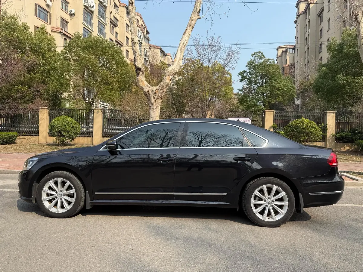 2017 Volkswagen Passat 1.8T 180HP L4 7DCT,autocango,china used car exporter,china ev exporter,chinese used car exporter,chinese used ev exporter