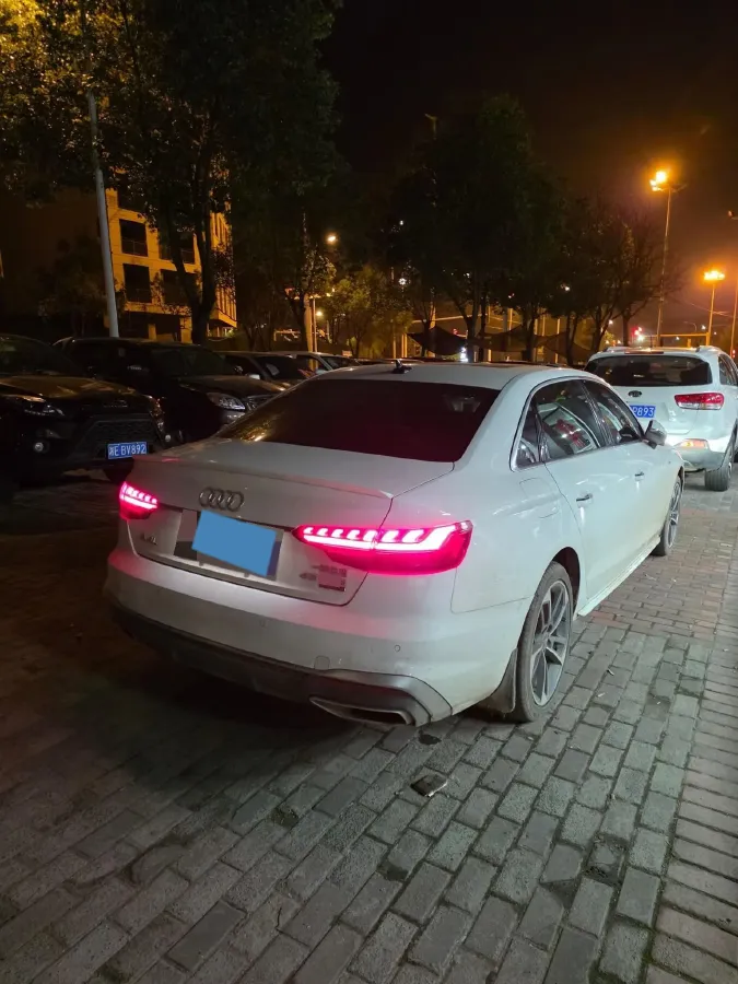 2020 Audi A4L 2.0T 190HP L4 7DCT,autocango,china used car exporter,china ev exporter,chinese used car exporter,chinese used ev exporter