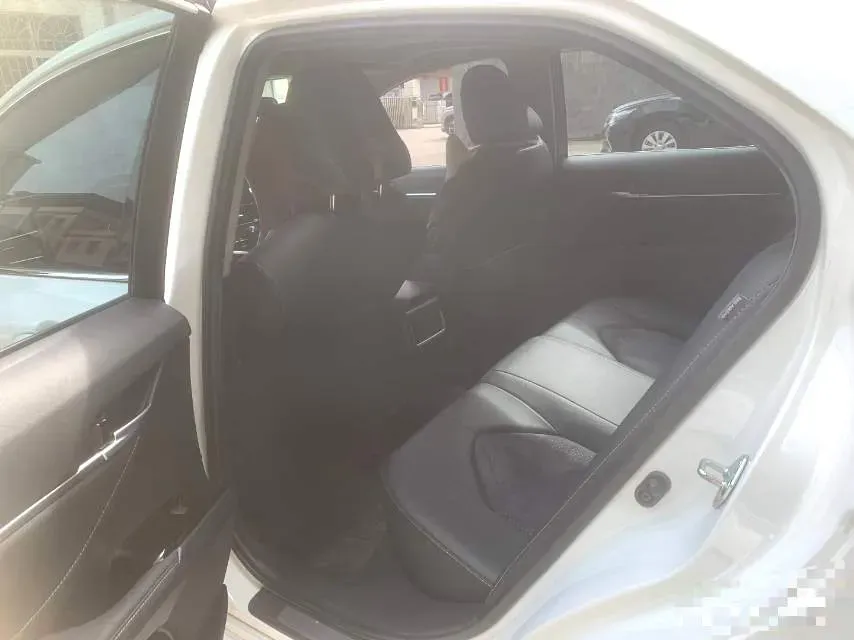 2021 Toyota Camry 2.0L 178HP L4 CVT,autocango,china used car exporter,china ev exporter,chinese used car exporter,chinese used ev exporter