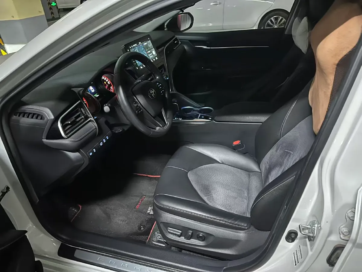 2021 Toyota Camry 2.0L 178HP L4 CVT,autocango,china used car exporter,china ev exporter,chinese used car exporter,chinese used ev exporter