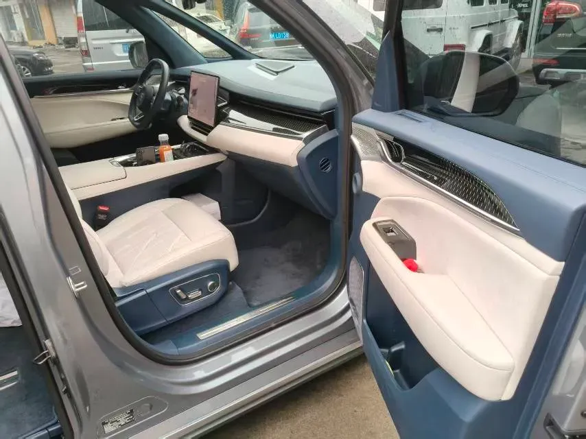 2024 Zeekr 009 BEV 108KWH,autocango,china used car exporter,china ev exporter,chinese used car exporter,chinese used ev exporter