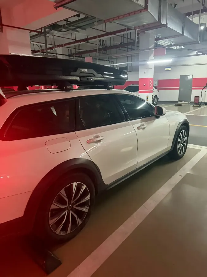 2023 Volvo V90 2.0T 250HP L4 8AT,autocango,china used car exporter,china ev exporter,chinese used car exporter,chinese used ev exporter