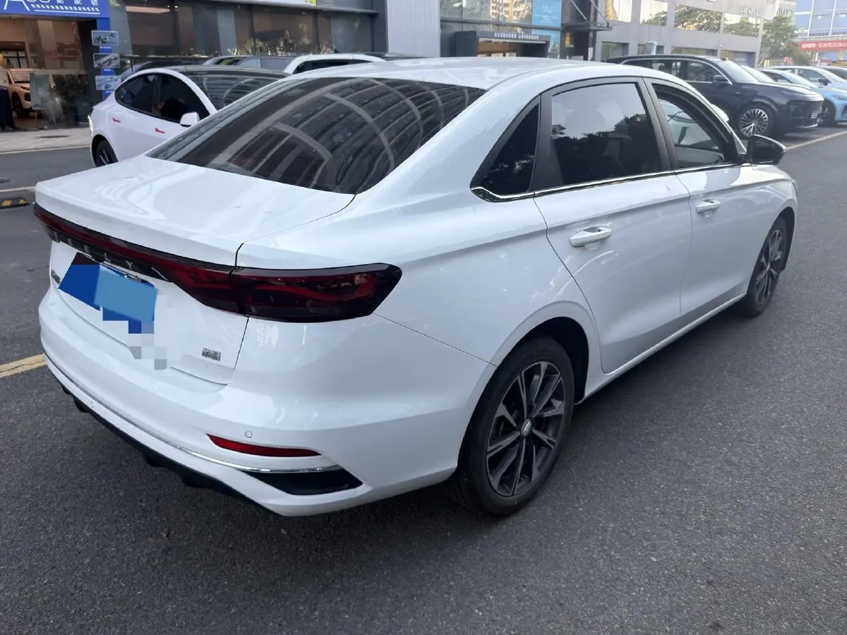 2025 Geely Emgrand 1.5L 127HP L4 CVT,autocango,china used car exporter,china ev exporter,chinese used car exporter,chinese used ev exporter