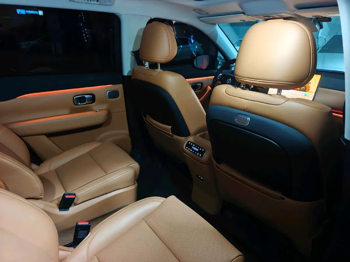 2025 LinkTour E-M8 BEV 65KWH,autocango,china used car exporter,china ev exporter,chinese used car exporter,chinese used ev exporter