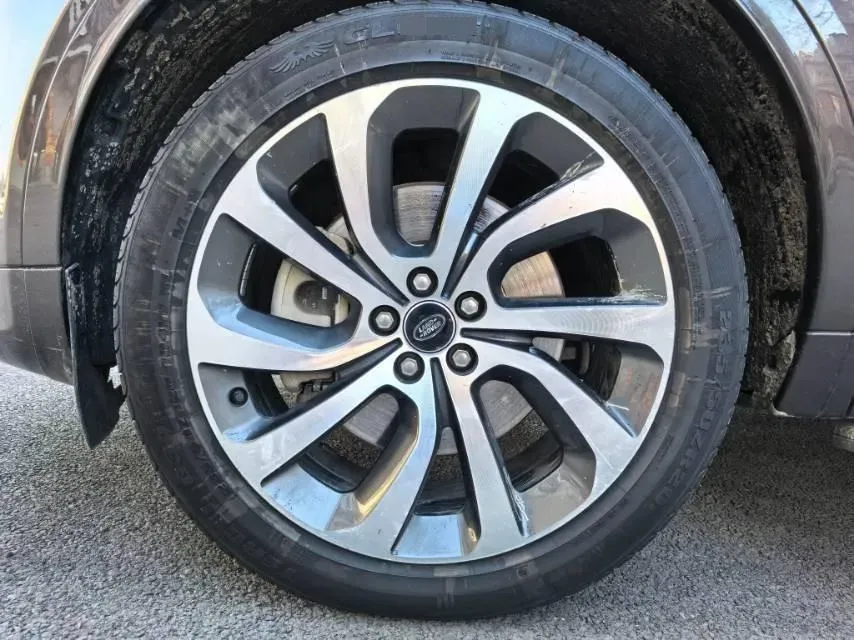 2022 Land Rover Discovery Sport 2.0T 249HP L4 9AT,autocango,china used car exporter,china ev exporter,chinese used car exporter,chinese used ev exporter