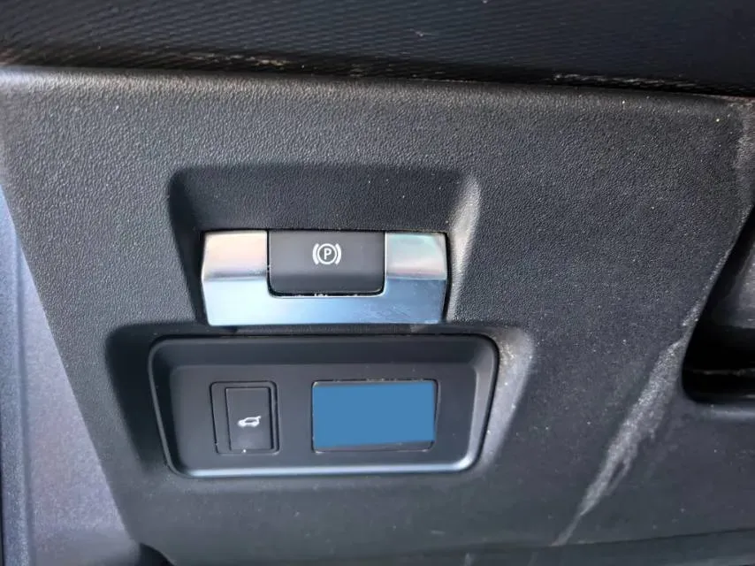 2022 Land Rover Discovery Sport 2.0T 249HP L4 9AT,autocango,china used car exporter,china ev exporter,chinese used car exporter,chinese used ev exporter