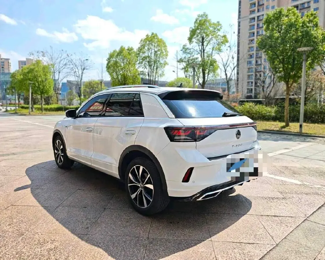 2024 Volkswagen T-Roc 1.5T 160HP L4 7DCT,autocango,china used car exporter,china ev exporter,chinese used car exporter,chinese used ev exporter