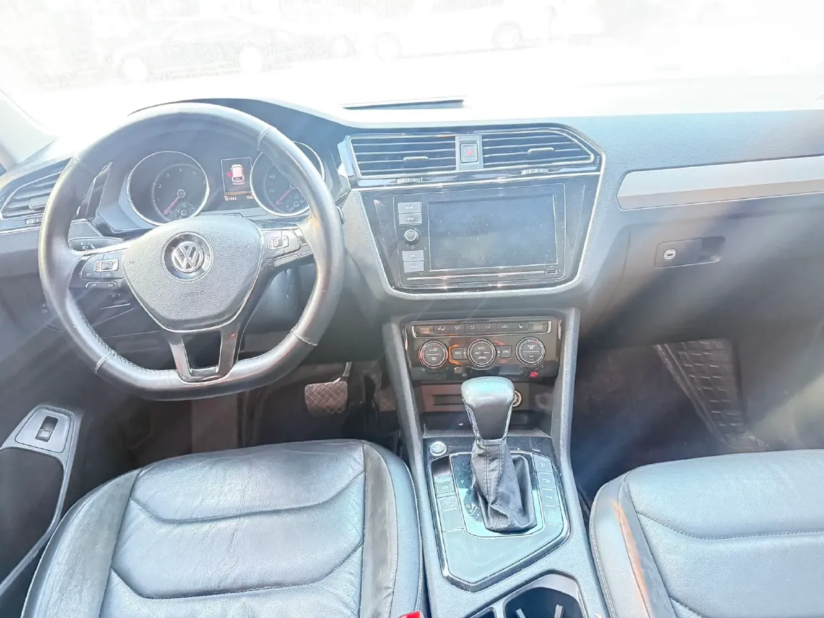 2019 MAXUS G20 2.0T 218HP L4 8AT,autocango,china used car exporter,china ev exporter,chinese used car exporter,chinese used ev exporter