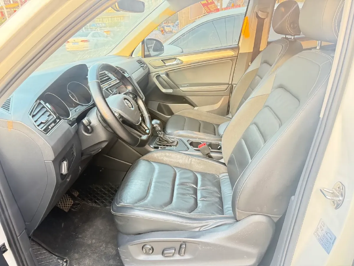 2019 MAXUS G20 2.0T 218HP L4 8AT,autocango,china used car exporter,china ev exporter,chinese used car exporter,chinese used ev exporter