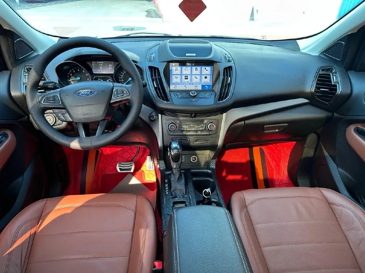 2018 Ford Kuga 1.5T 181HP L4 6AT,autocango,china used car exporter,china ev exporter,chinese used car exporter,chinese used ev exporter