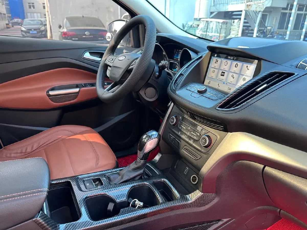 2018 Ford Kuga 1.5T 181HP L4 6AT,autocango,china used car exporter,china ev exporter,chinese used car exporter,chinese used ev exporter