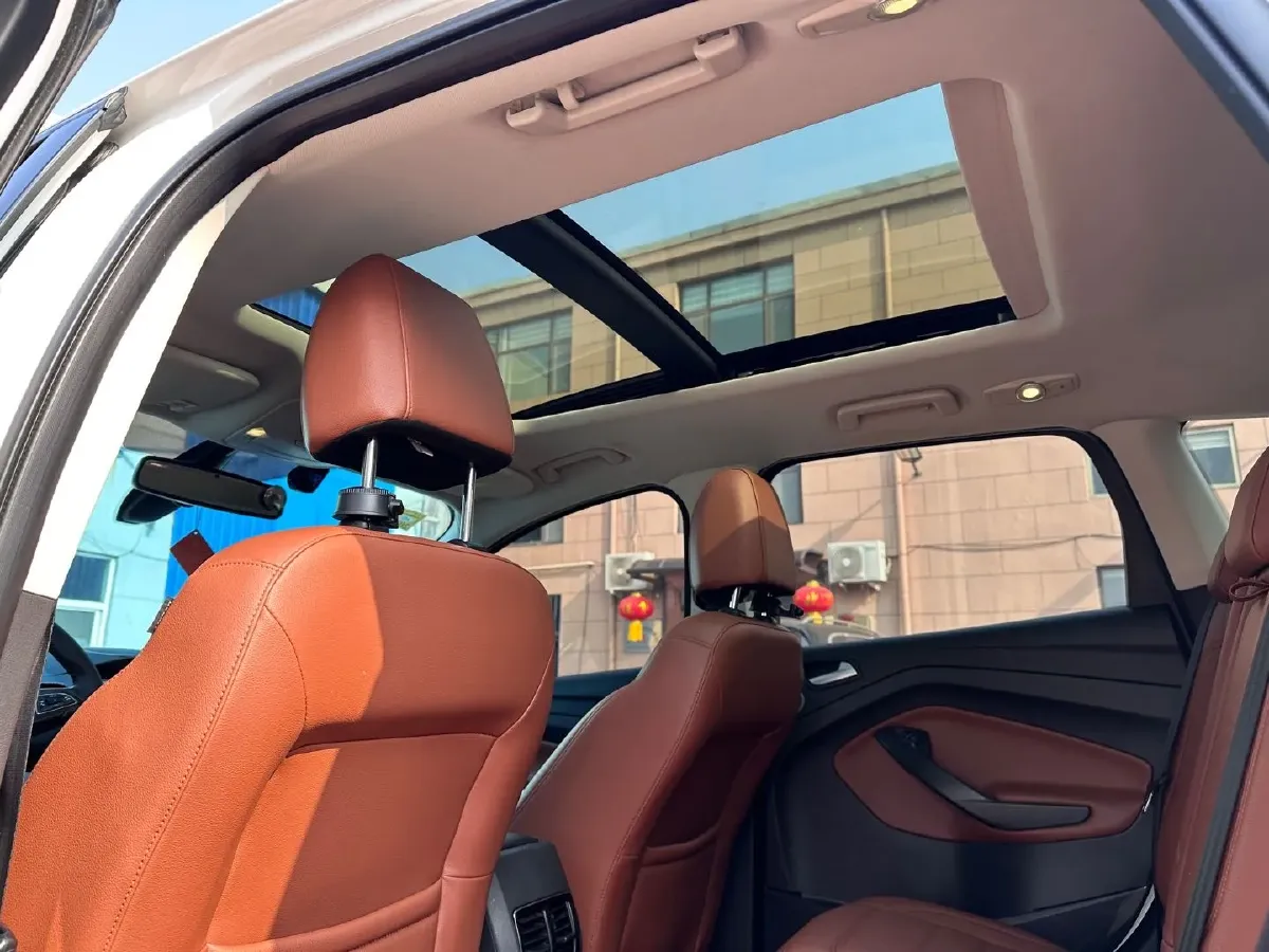 2018 Ford Kuga 1.5T 181HP L4 6AT,autocango,china used car exporter,china ev exporter,chinese used car exporter,chinese used ev exporter