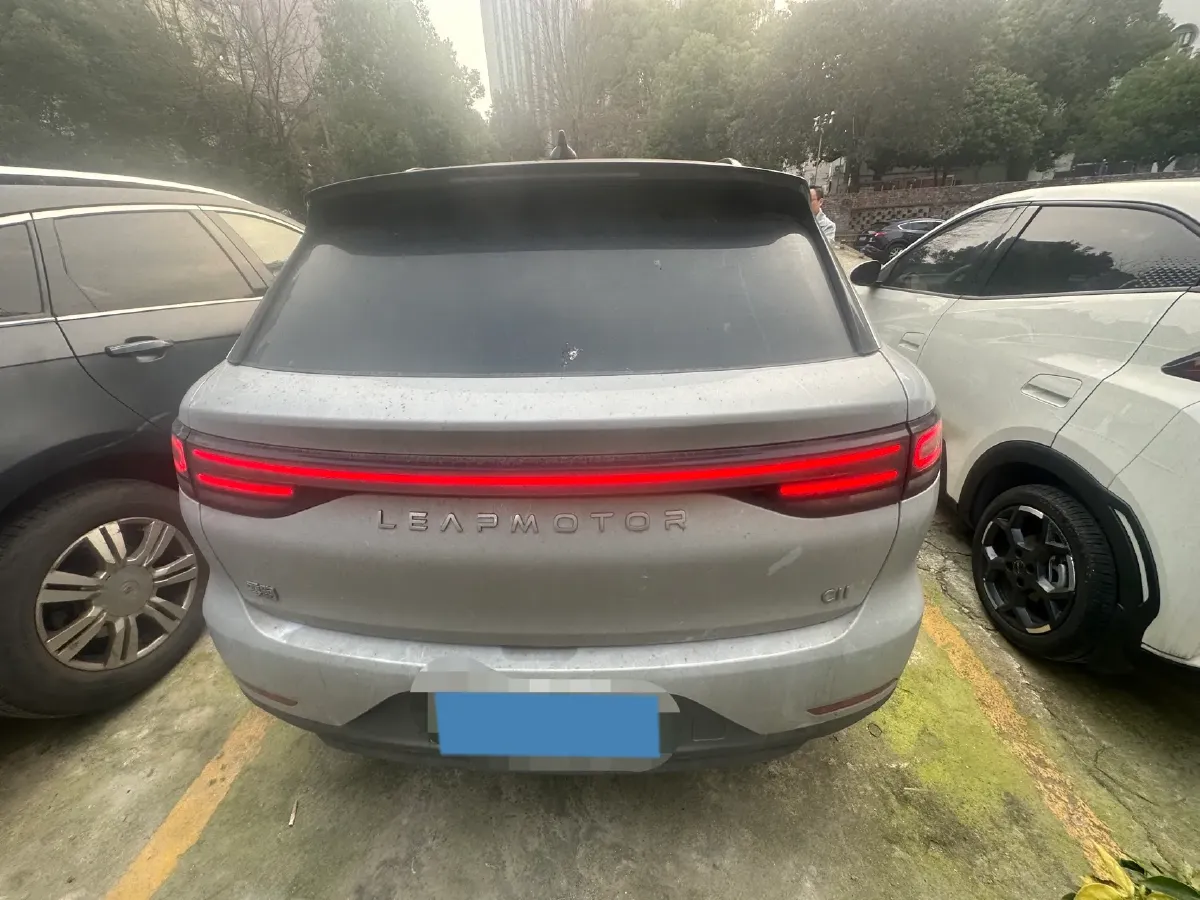 2023 Leapmotor C11 1.5L 95HP L4 REEV 43.74KWH,autocango,china used car exporter,china ev exporter,chinese used car exporter,chinese used ev exporter