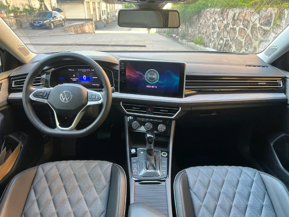 2023 Volkswagen Sagitar 1.5T 160HP L4 7DCT,autocango,china used car exporter,china ev exporter,chinese used car exporter,chinese used ev exporter