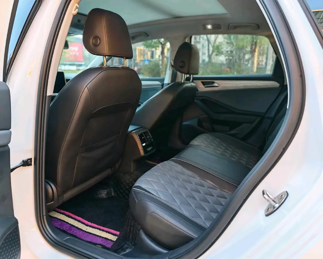 2023 Volkswagen Sagitar 1.5T 160HP L4 7DCT,autocango,china used car exporter,china ev exporter,chinese used car exporter,chinese used ev exporter