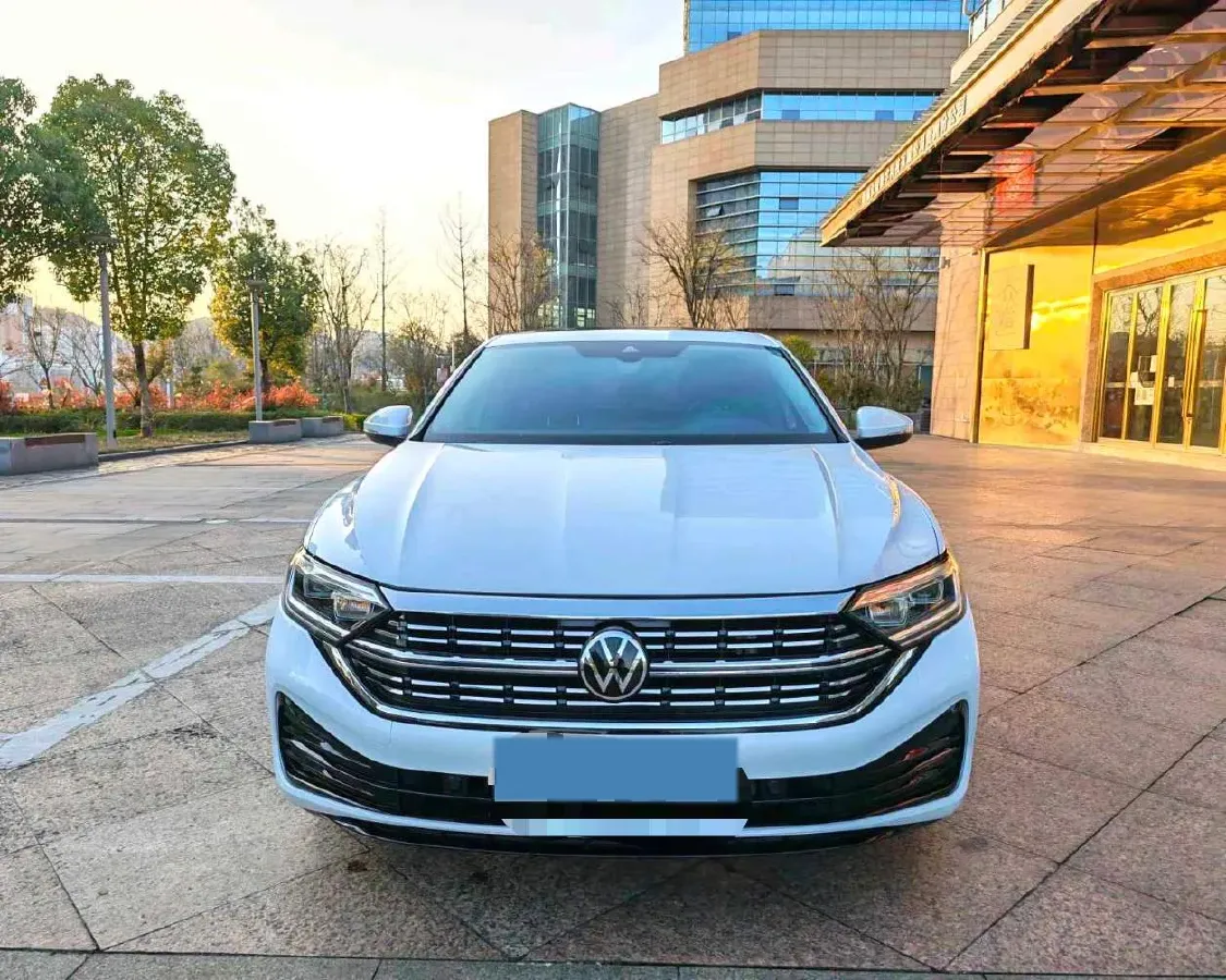 2023 Volkswagen Sagitar 1.5T 160HP L4 7DCT,autocango,china used car exporter,china ev exporter,chinese used car exporter,chinese used ev exporter
