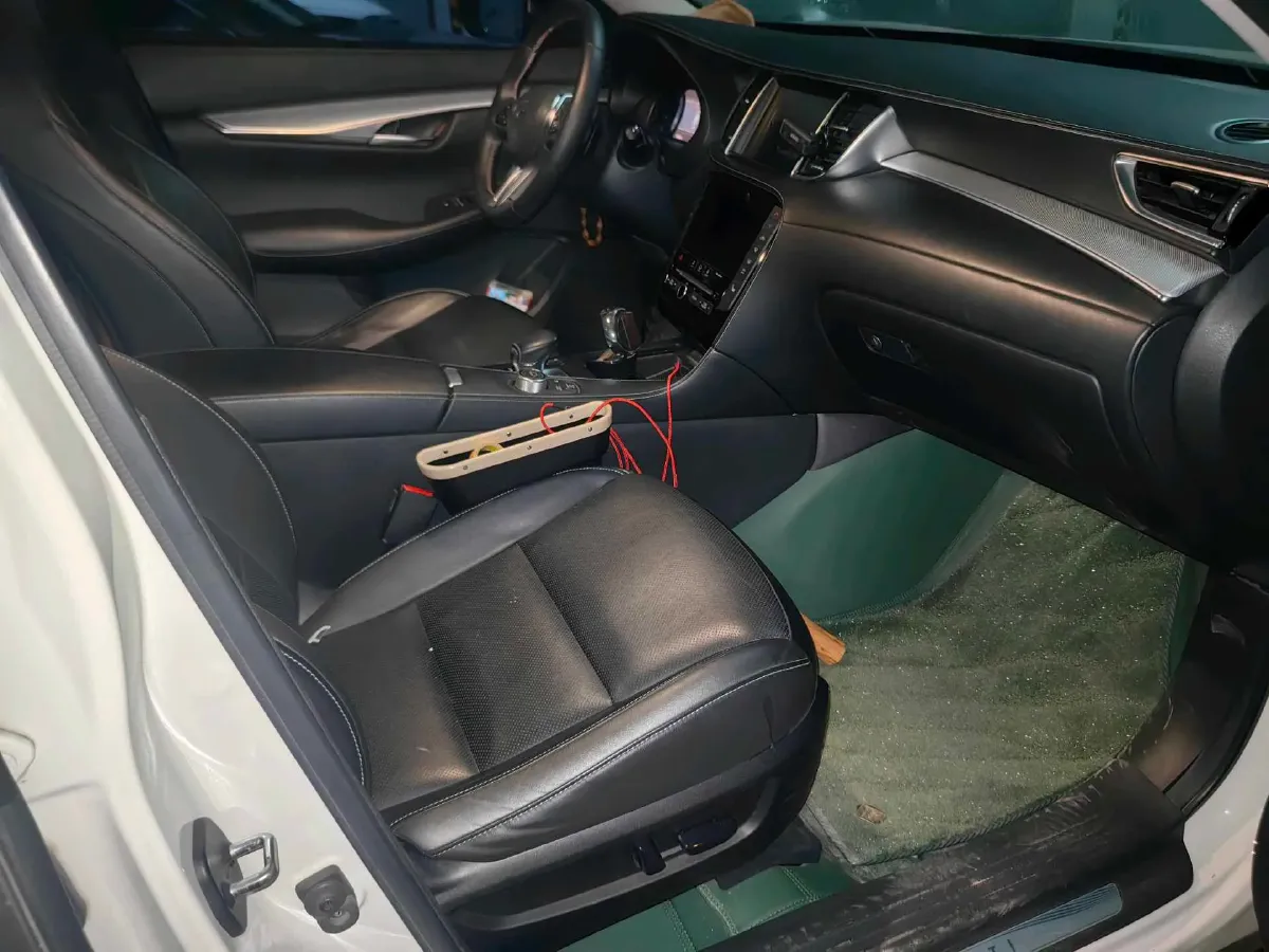 2018 Mitsubishi Pajero 3.0L 174HP V6 5AT,autocango,china used car exporter,china ev exporter,chinese used car exporter,chinese used ev exporter