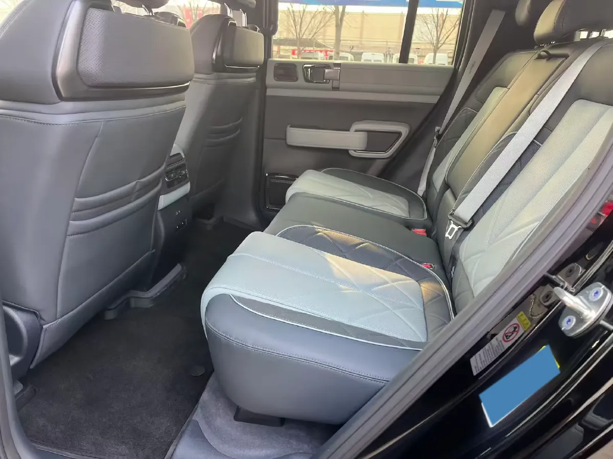 2023 FangChengBao Bao 5 1.5T 194HP L4 E-CVT PHEV 31.8KWH,autocango,china used car exporter,china ev exporter,chinese used car exporter,chinese used ev exporter