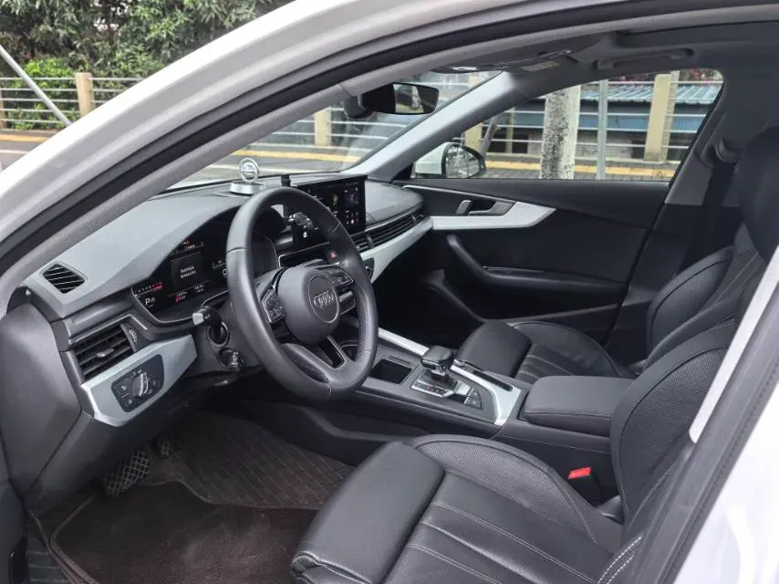 2024 Audi A4L 2.0T 190HP L4 7DCT,autocango,china used car exporter,china ev exporter,chinese used car exporter,chinese used ev exporter