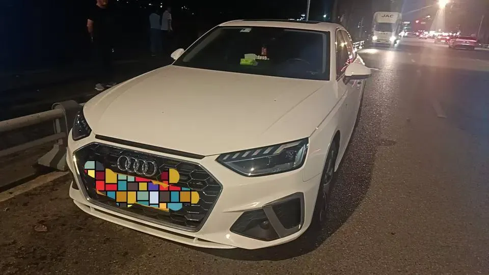 2020 Audi A4L 2.0T 190HP L4 7DCT,autocango,china used car exporter,china ev exporter,chinese used car exporter,chinese used ev exporter