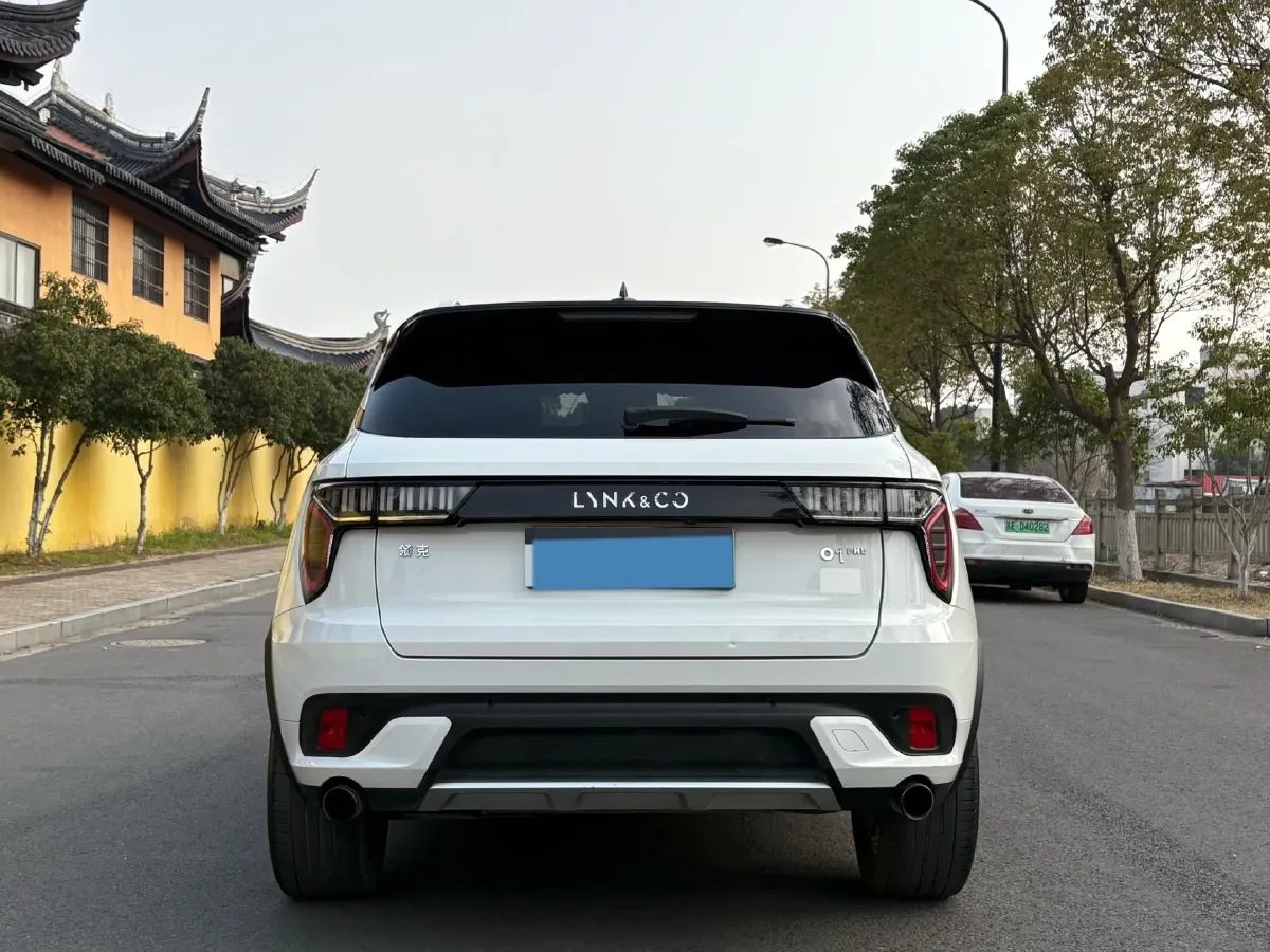 2018 Isuzu Mu-X 3.0T 177HP L4 6AT,autocango,china used car exporter,china ev exporter,chinese used car exporter,chinese used ev exporter