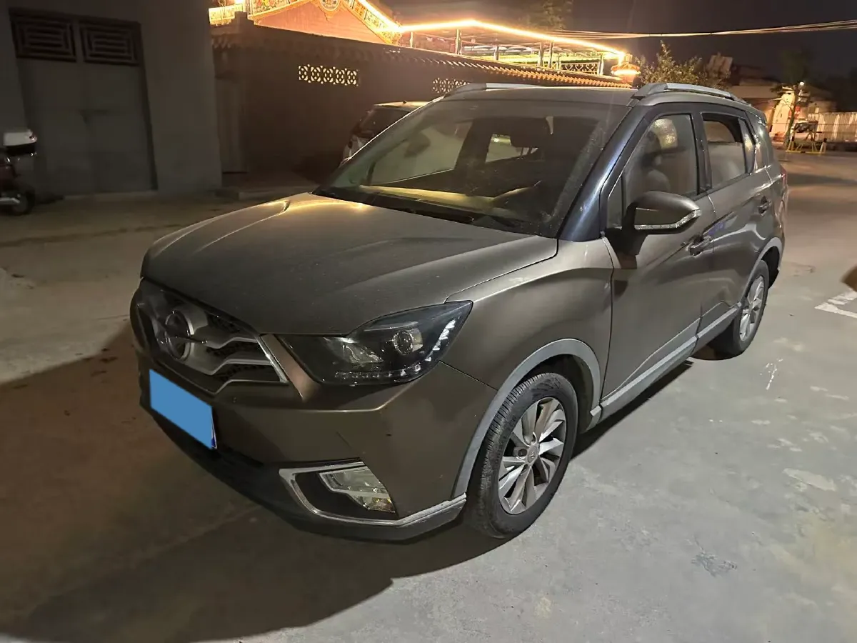 2017 HaiMa S5 Young Edition 1.6L 122HP L4 5MT,autocango,china used car exporter,china ev exporter,chinese used car exporter,chinese used ev exporter