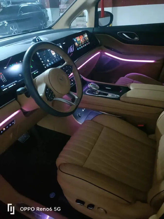 2024 Voyah Dream 1.5T 150HP L4 PHEV 43KWH,autocango,china used car exporter,china ev exporter,chinese used car exporter,chinese used ev exporter