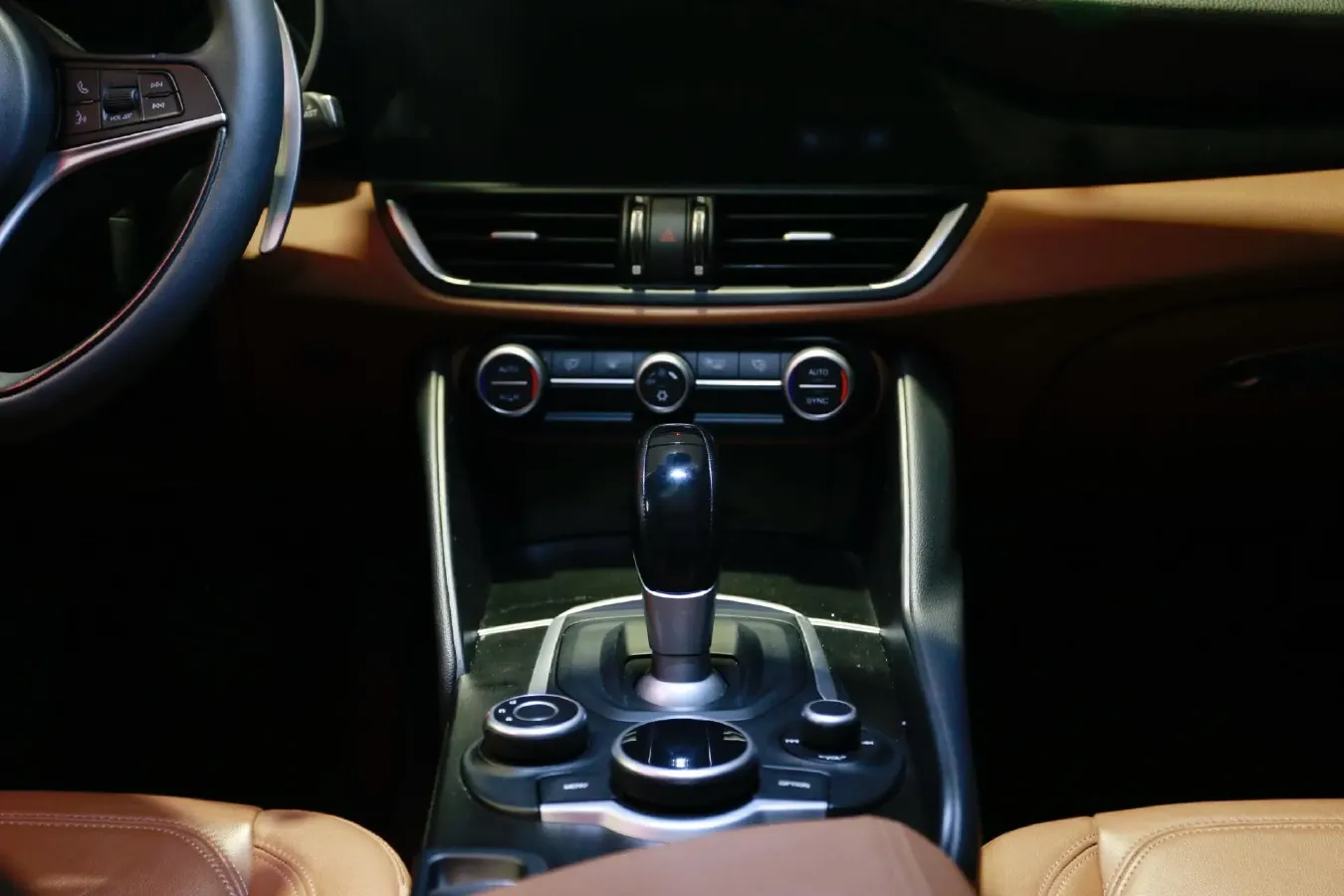 2017 Ford Mustang 2.3T 314HP L4 6AT,autocango,china used car exporter,china ev exporter,chinese used car exporter,chinese used ev exporter