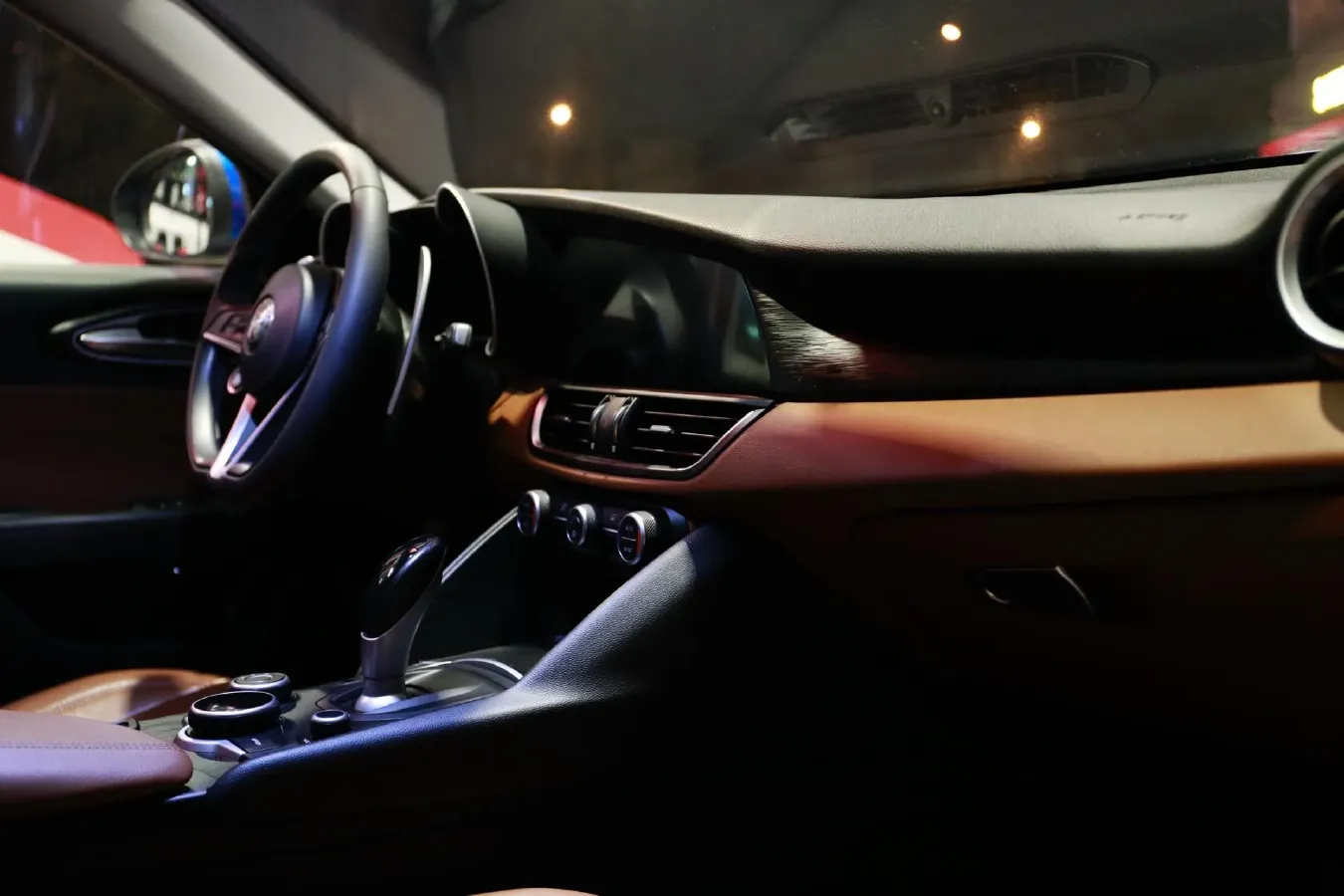 2017 Ford Mustang 2.3T 314HP L4 6AT,autocango,china used car exporter,china ev exporter,chinese used car exporter,chinese used ev exporter