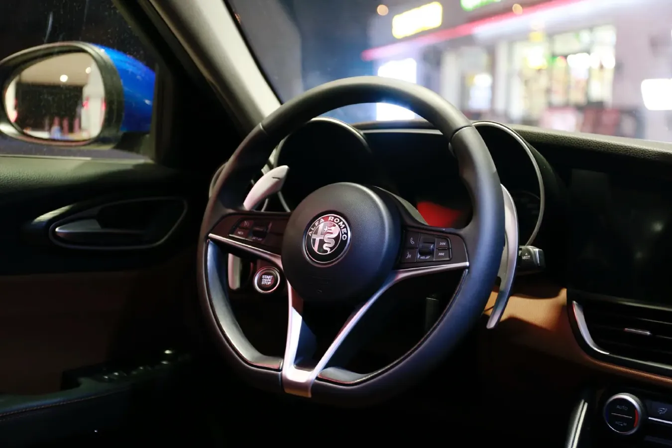 2017 Ford Mustang 2.3T 314HP L4 6AT,autocango,china used car exporter,china ev exporter,chinese used car exporter,chinese used ev exporter