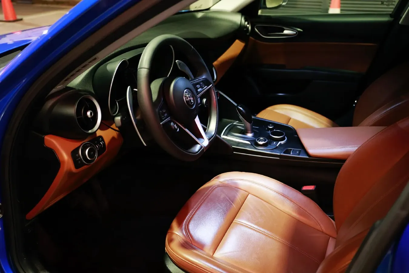 2017 Ford Mustang 2.3T 314HP L4 6AT,autocango,china used car exporter,china ev exporter,chinese used car exporter,chinese used ev exporter