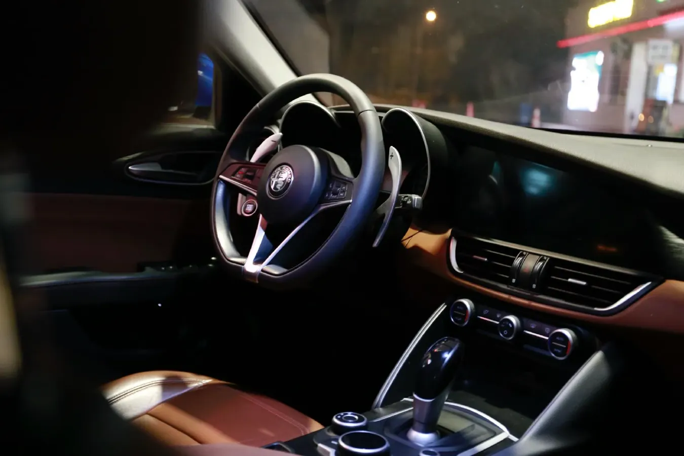 2017 Ford Mustang 2.3T 314HP L4 6AT,autocango,china used car exporter,china ev exporter,chinese used car exporter,chinese used ev exporter