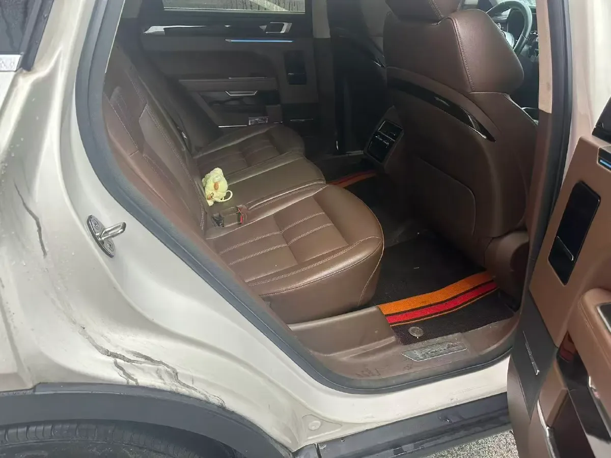 2017 Zotye T700 1.8T 177HP L4 6DCT,autocango,china used car exporter,china ev exporter,chinese used car exporter,chinese used ev exporter