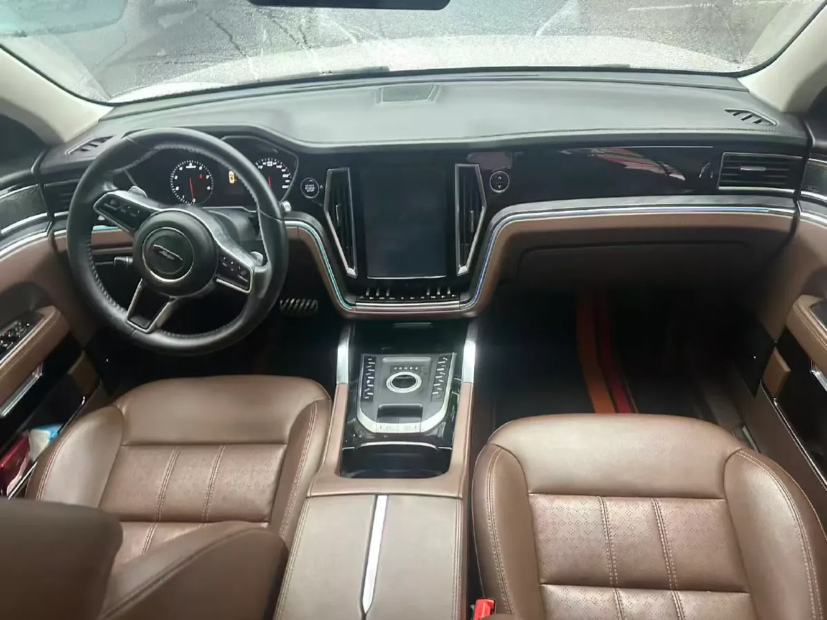 2017 Zotye T700 1.8T 177HP L4 6DCT,autocango,china used car exporter,china ev exporter,chinese used car exporter,chinese used ev exporter