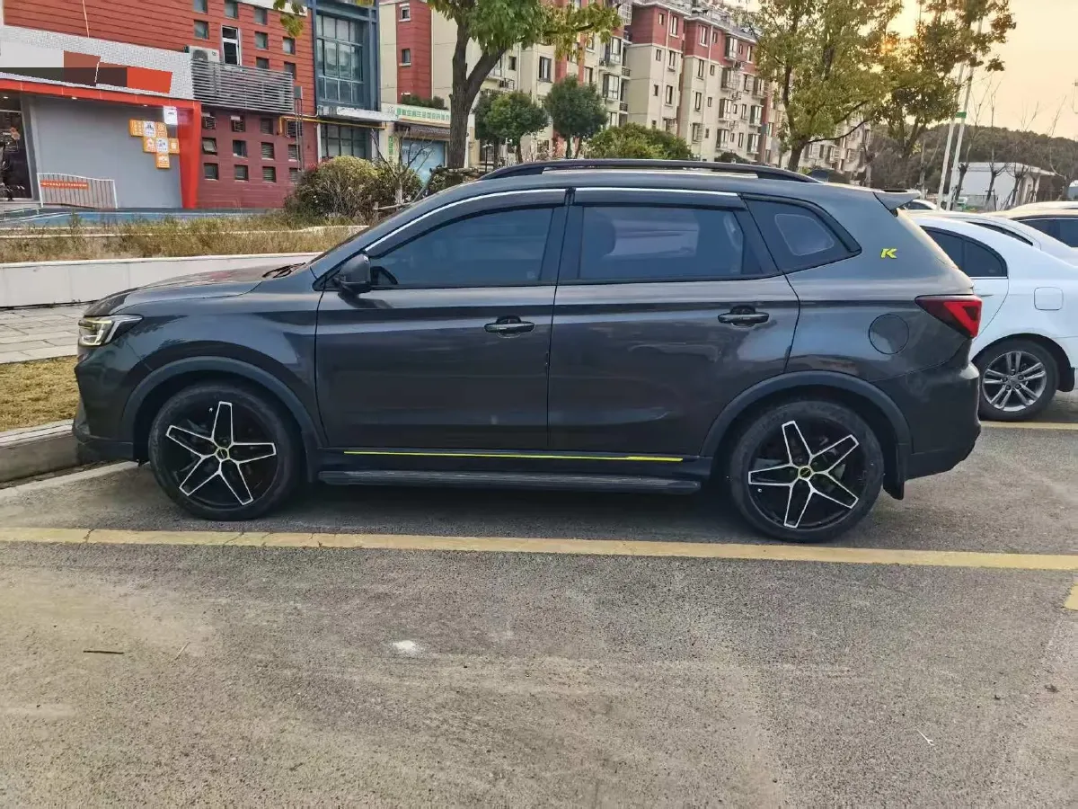 2021 Roewe RX5 1.5T 181HP L4 7DCT,autocango,china used car exporter,china ev exporter,chinese used car exporter,chinese used ev exporter