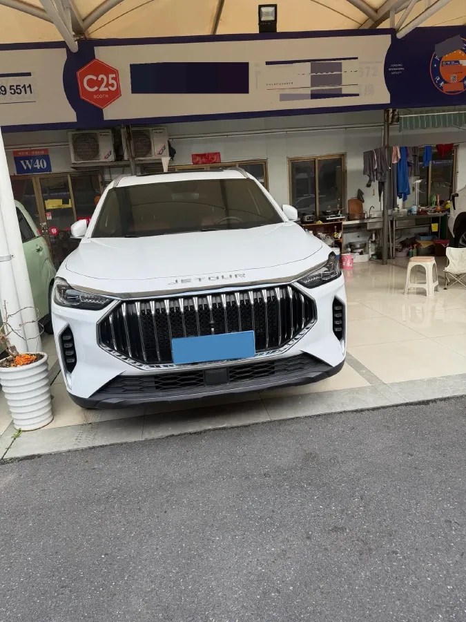 2023 Jetour X70 Plus 1.5T 156HP L4 6MT,autocango,china used car exporter,china ev exporter,chinese used car exporter,chinese used ev exporter