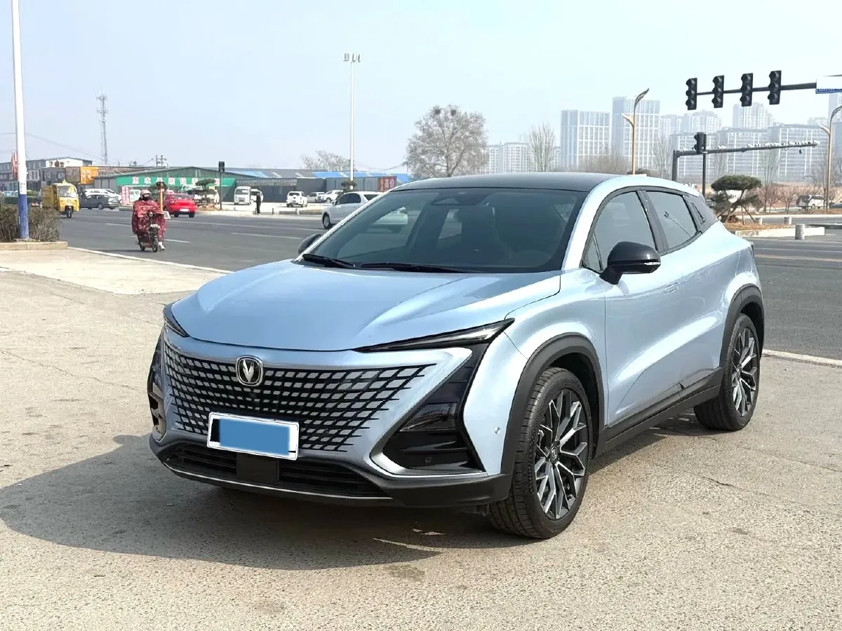 2022 ChangAn UNI-T 1.5T 188HP L4 7DCT,autocango,china used car exporter,china ev exporter,chinese used car exporter,chinese used ev exporter