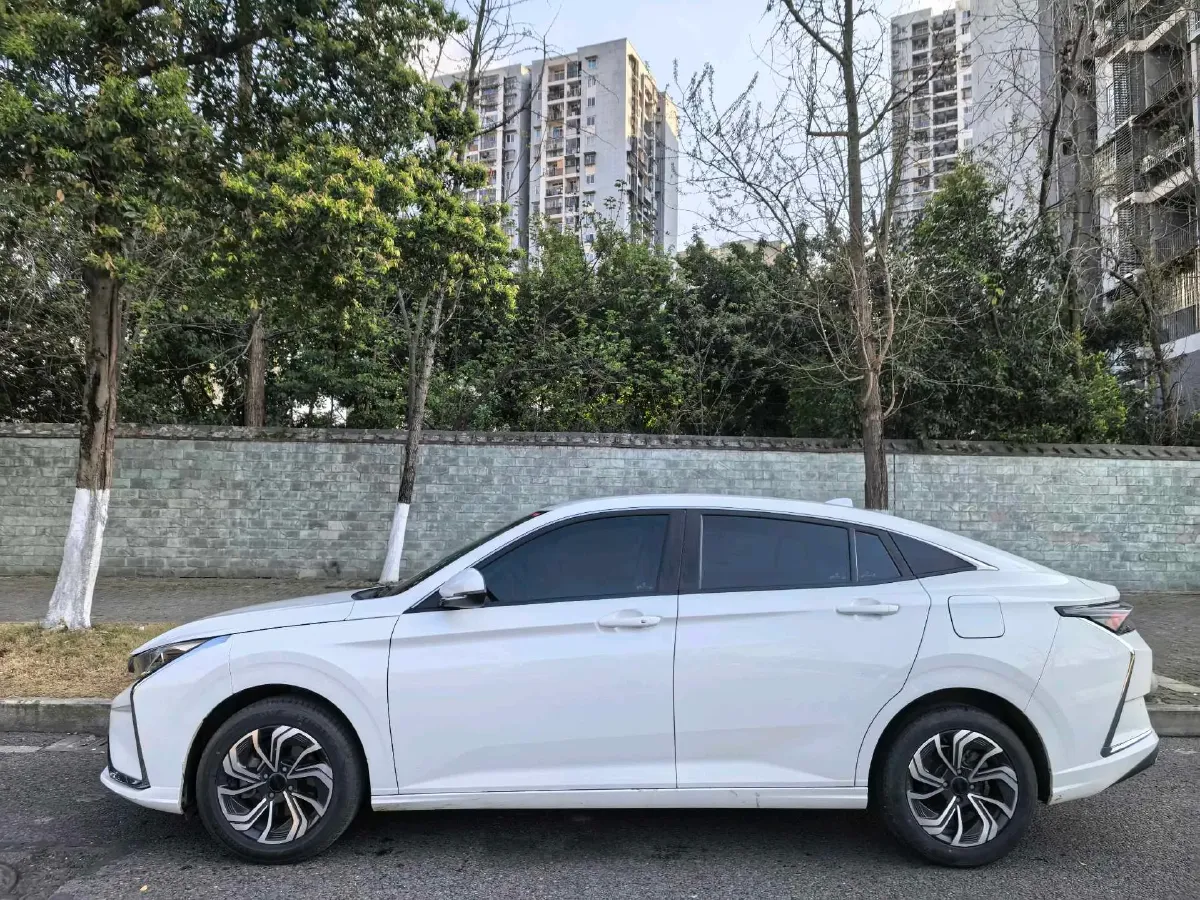 2021 DongFeng Aeolus YiXuan 1.5T 150HP L4 6DCT,autocango,china used car exporter,china ev exporter,chinese used car exporter,chinese used ev exporter