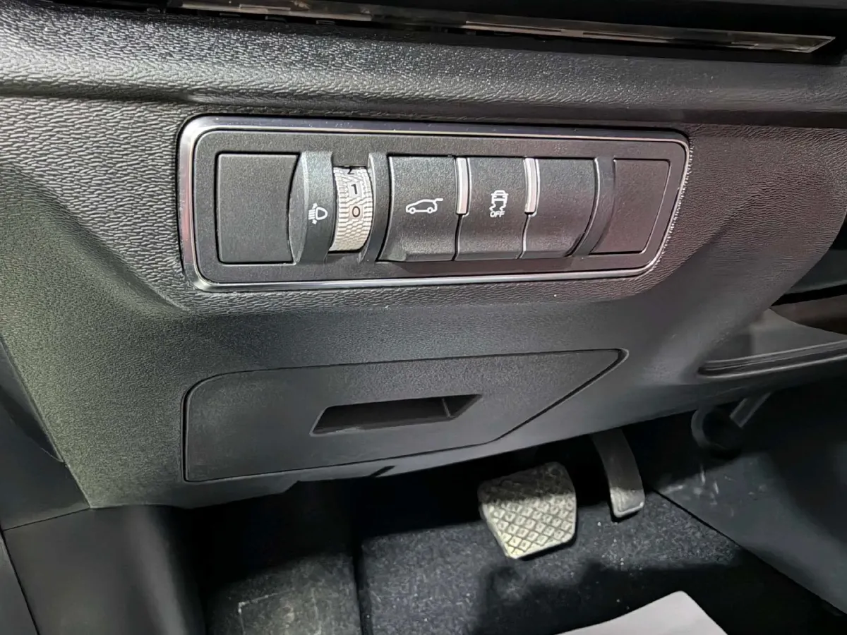 2025 Jetour X70 Plus 1.5T 156HP L4 6DCT,autocango,china used car exporter,china ev exporter,chinese used car exporter,chinese used ev exporter