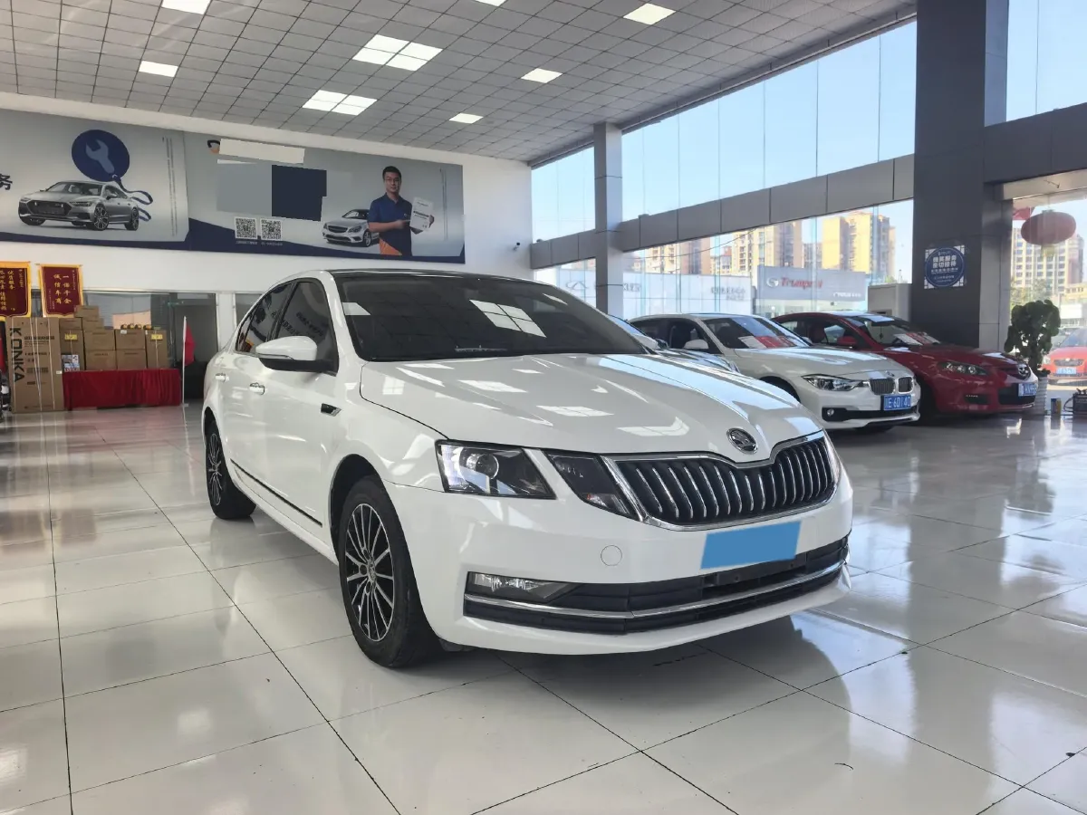 2019 Skoda Octavia 1.2T 116HP L4 7DCT,autocango,china used car exporter,china ev exporter,chinese used car exporter,chinese used ev exporter