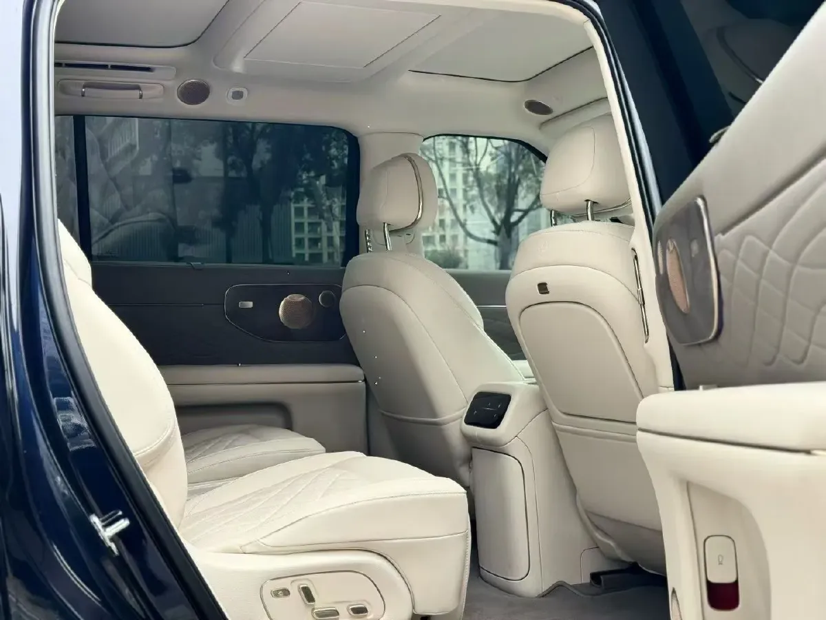 2026 IM LS9 REEV 155HP REEV,autocango,china used car exporter,china ev exporter,chinese used car exporter,chinese used ev exporter