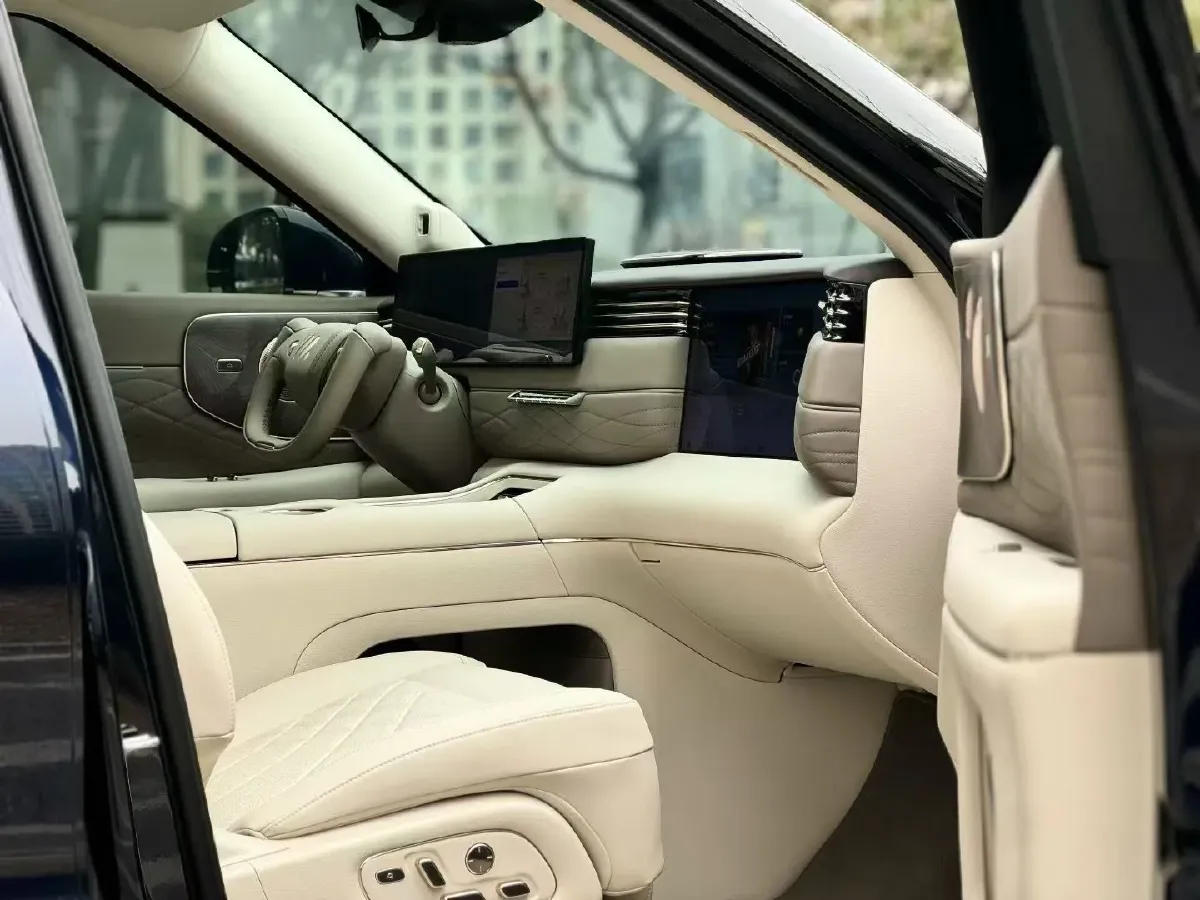 2026 IM LS9 REEV 155HP REEV,autocango,china used car exporter,china ev exporter,chinese used car exporter,chinese used ev exporter