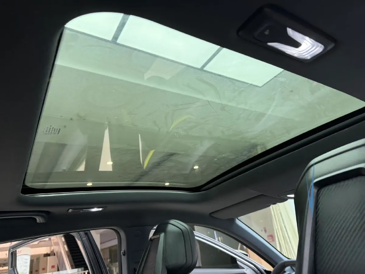 2022 ChangAn UNI-V 1.5T 188HP L4 7DCT,autocango,china used car exporter,china ev exporter,chinese used car exporter,chinese used ev exporter