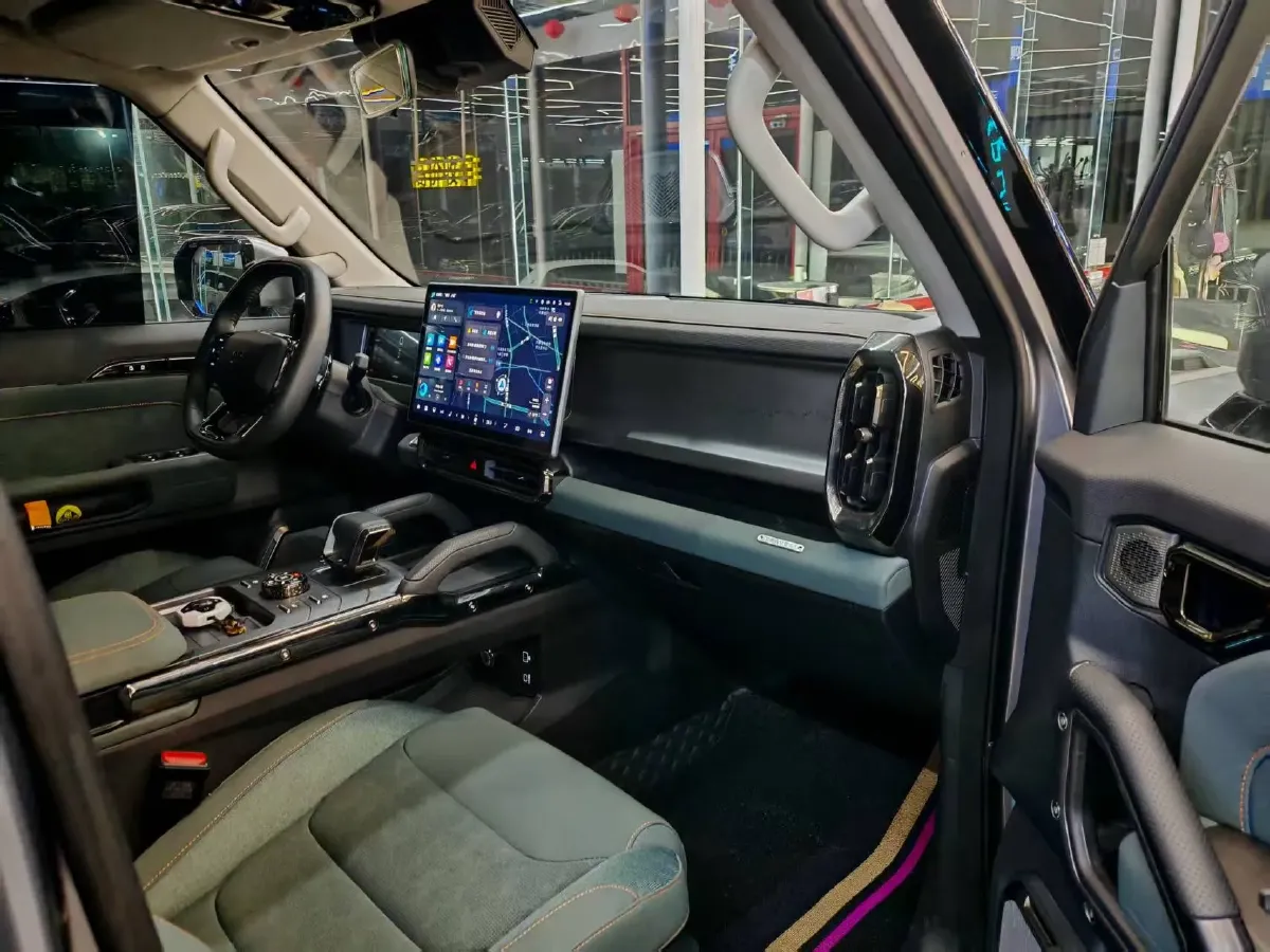 2023 Jetour Traveller 2.0T 254HP L4 7DCT,autocango,china used car exporter,china ev exporter,chinese used car exporter,chinese used ev exporter