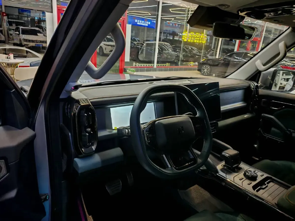 2023 Jetour Traveller 2.0T 254HP L4 7DCT,autocango,china used car exporter,china ev exporter,chinese used car exporter,chinese used ev exporter