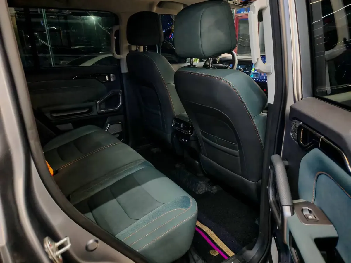 2023 Jetour Traveller 2.0T 254HP L4 7DCT,autocango,china used car exporter,china ev exporter,chinese used car exporter,chinese used ev exporter